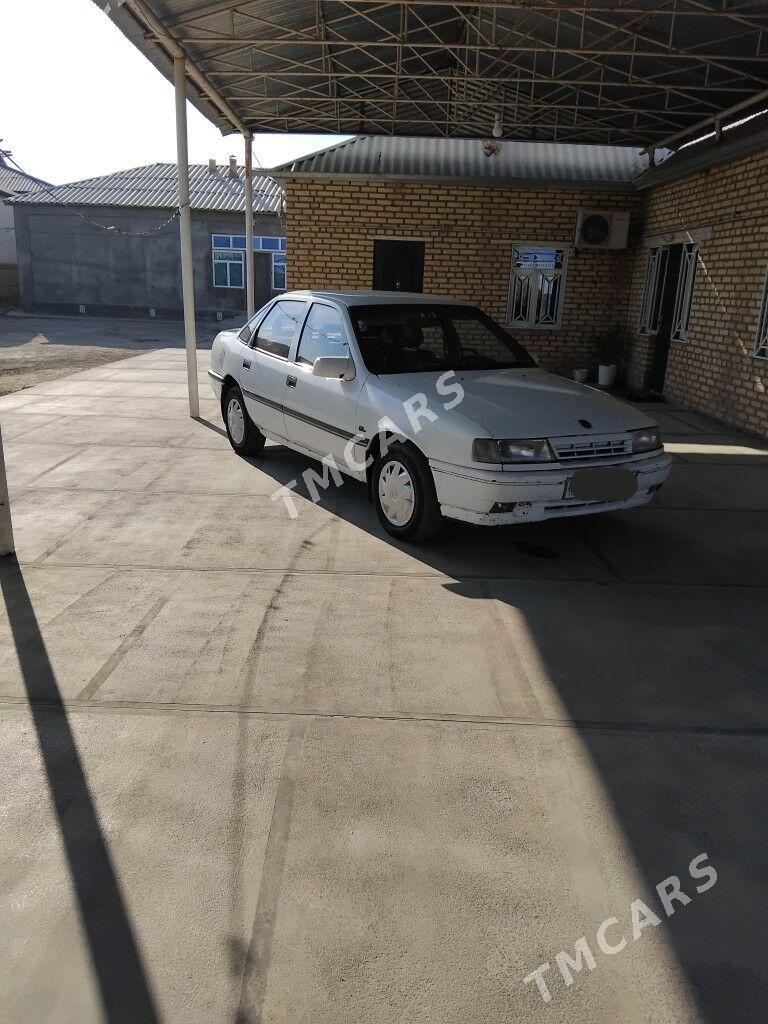Opel Vectra 1992 - 19 000 TMT - Мары - img 3
