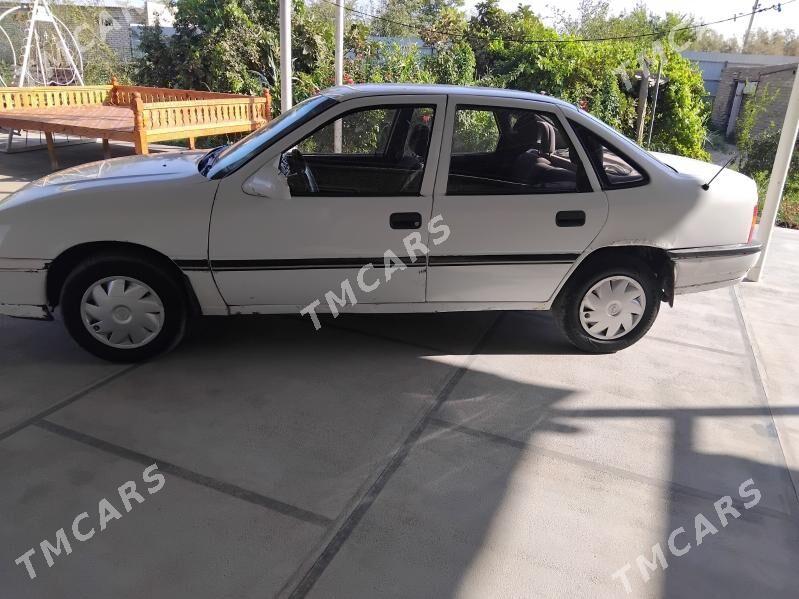 Opel Vectra 1992 - 19 000 TMT - Мары - img 4