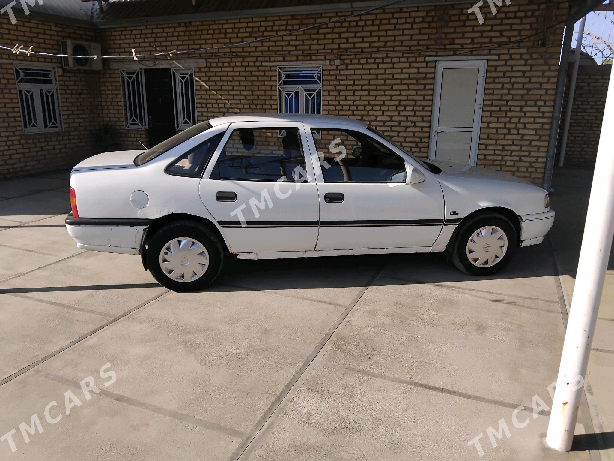 Opel Vectra 1992 - 19 000 TMT - Мары - img 5