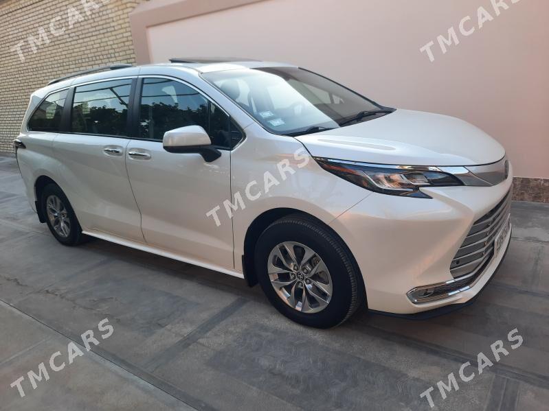 Toyota Sienna 2021 - 520 000 TMT - Мары - img 3
