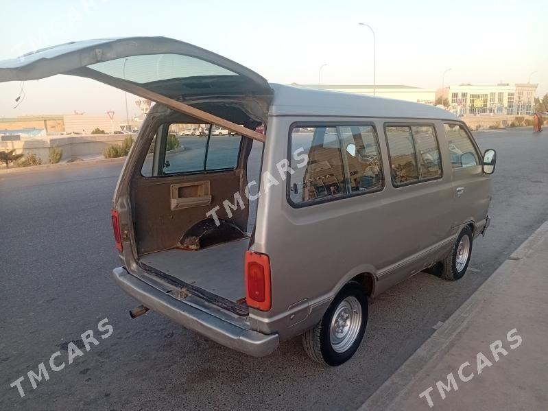 Toyota Hiace 1991 - 45 000 TMT - Murgap - img 3