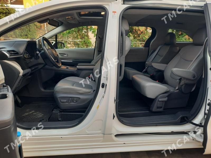 Toyota Sienna 2021 - 520 000 TMT - Мары - img 5