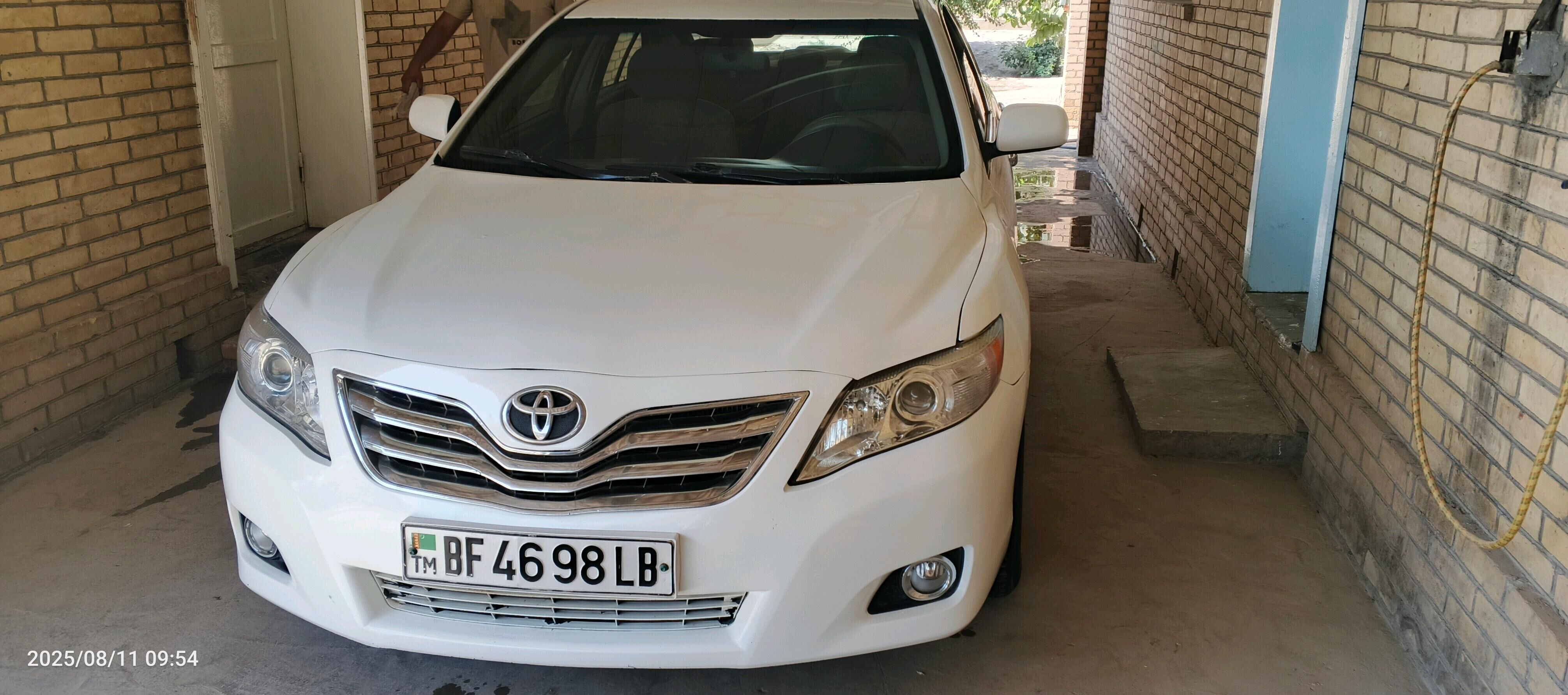 Toyota Camry 2010 - 140 000 TMT - Халач - img 2
