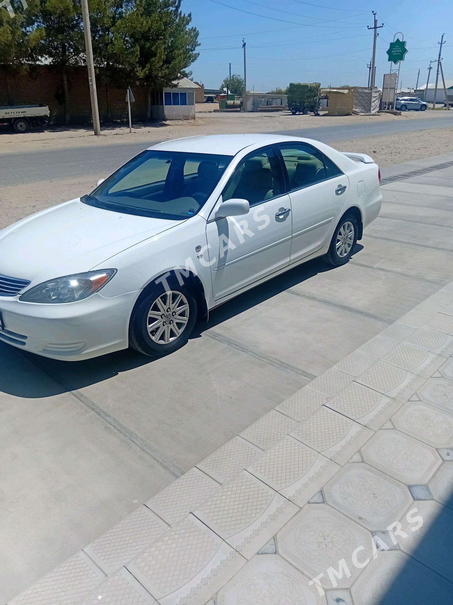 Toyota Camry 2002 - 170 000 TMT - Mary - img 4