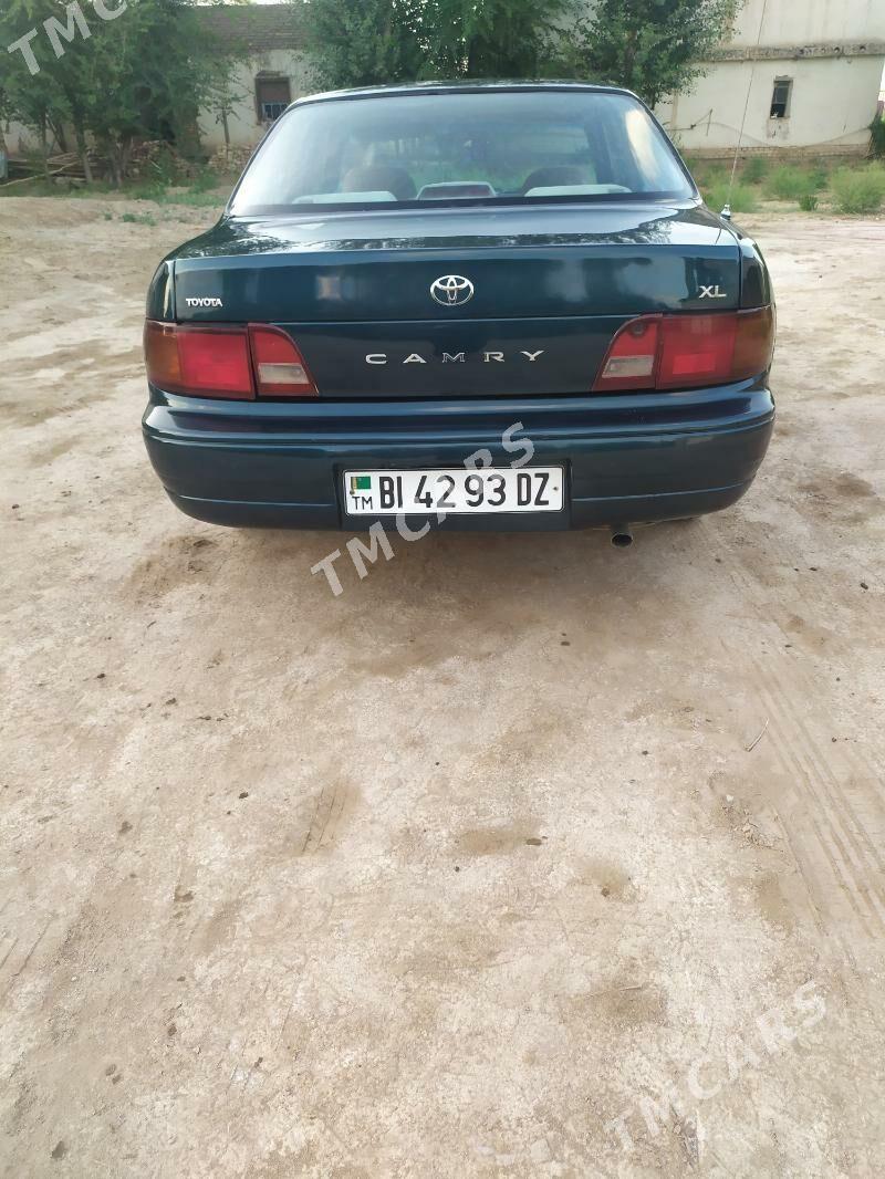 Toyota Camry 1994 - 90 000 TMT - етр. Туркменбаши - img 1