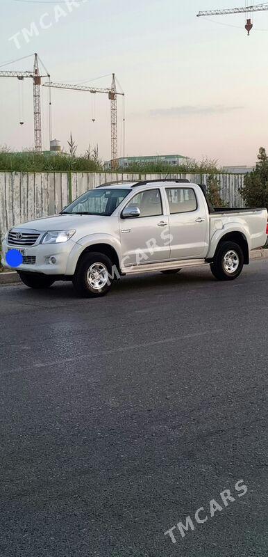 Toyota Hilux 2014 - 400 000 TMT - Мары - img 3
