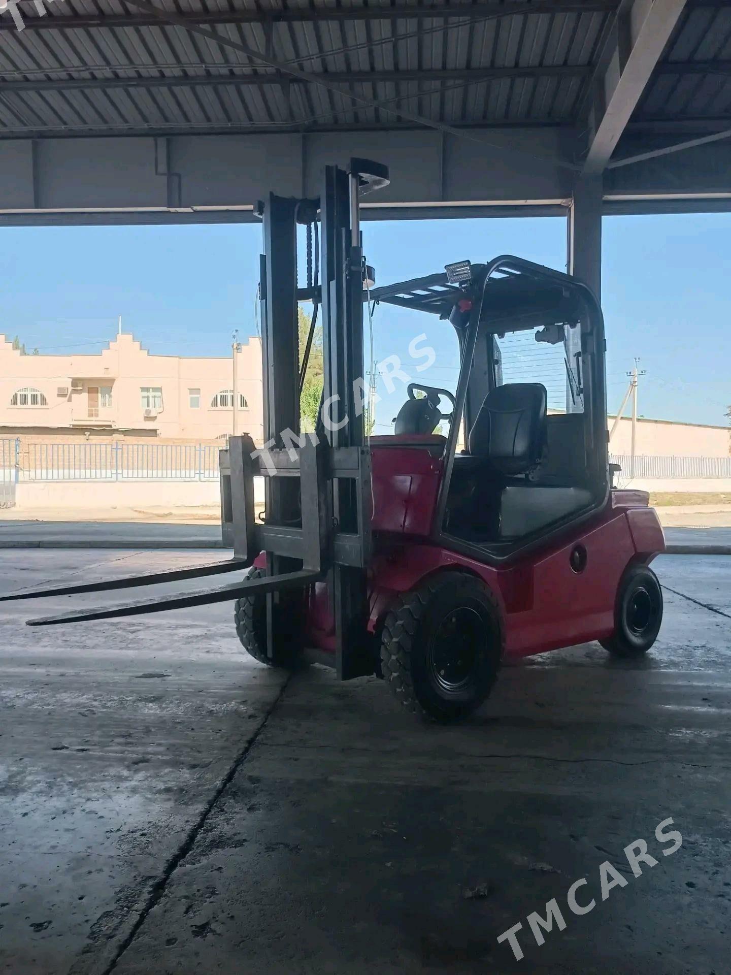 LiuGong Forklift 2009 - 120 000 TMT - Bedew - img 3