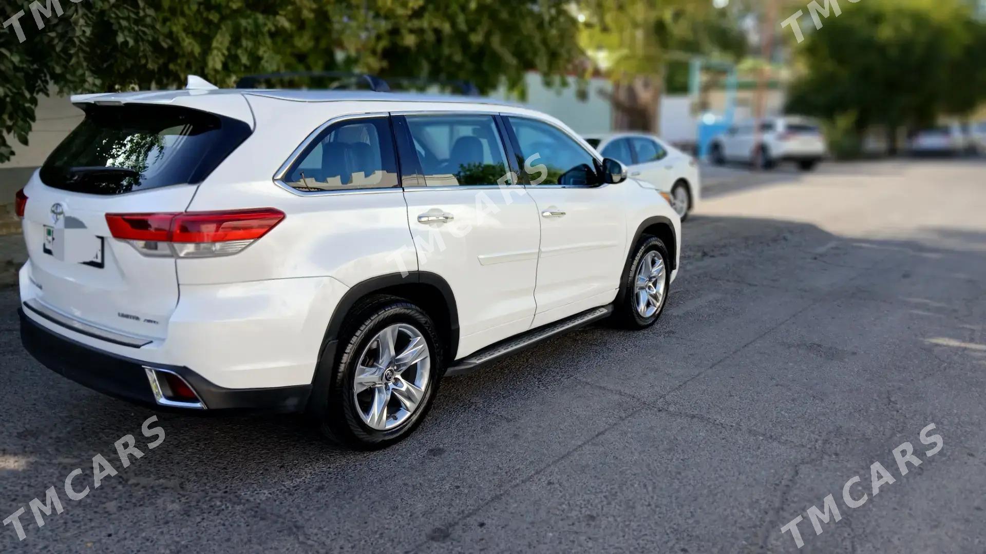 Toyota Highlander 2017 - 415 000 TMT - Ашхабад - img 2