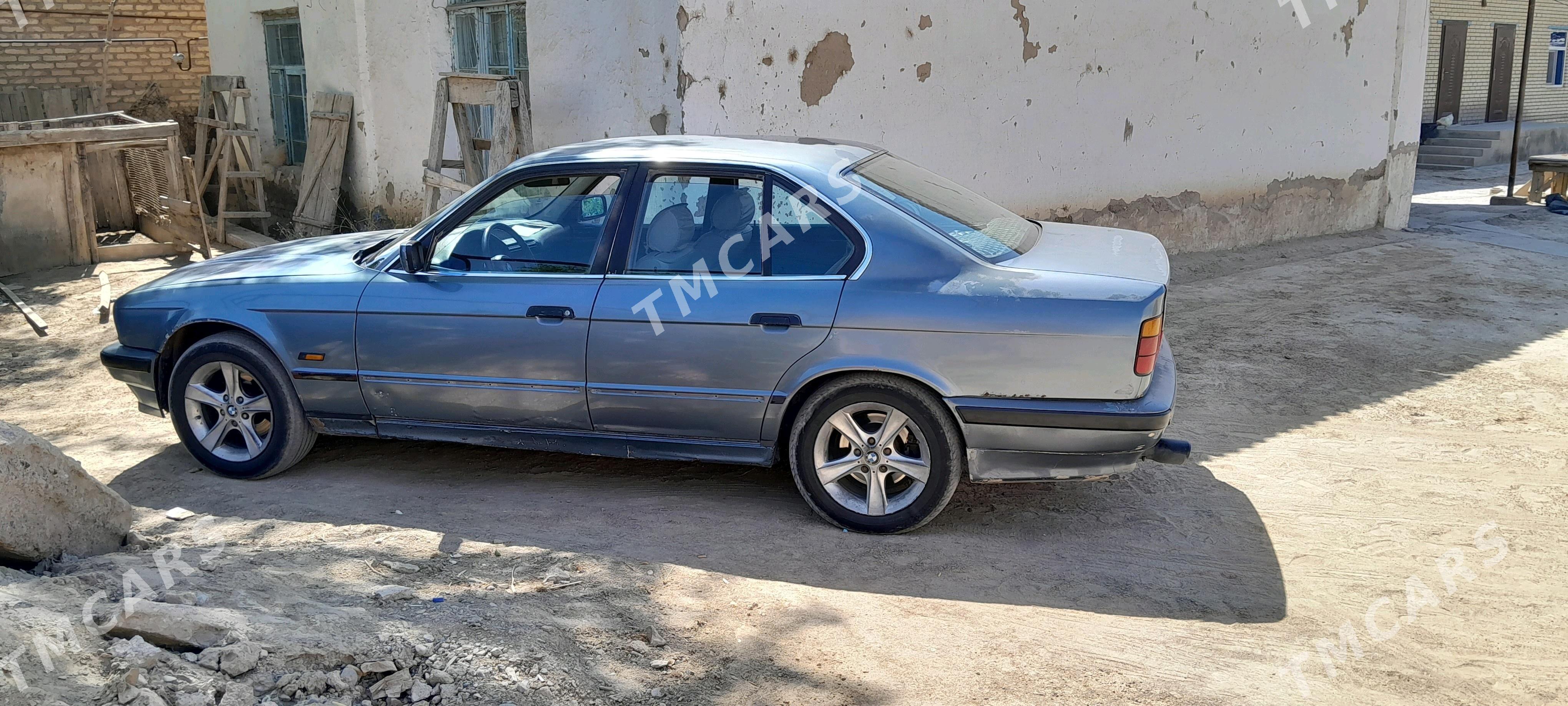 BMW 525 1988 - 40 000 TMT - Türkmengala - img 2