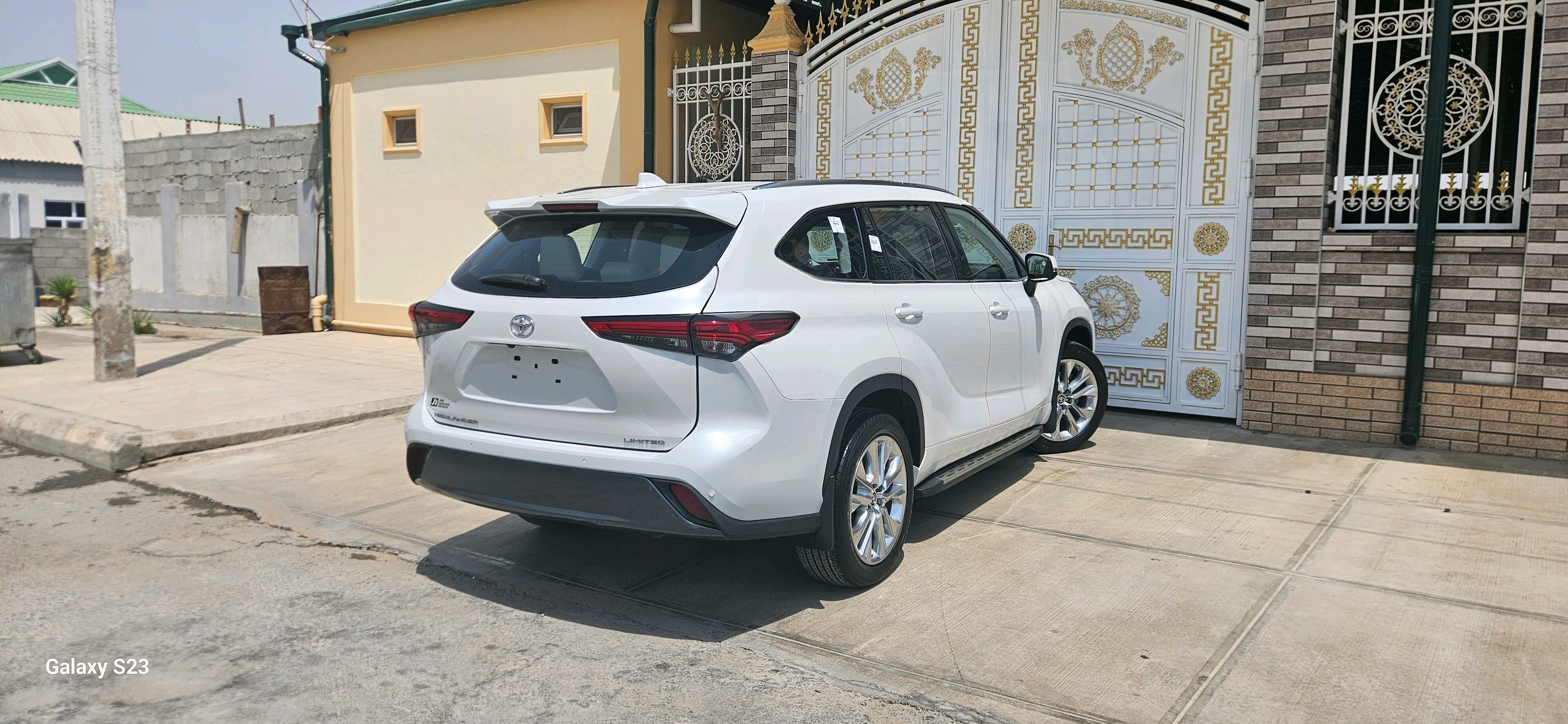 Toyota Highlander 2022 - 677 000 TMT - Aşgabat - img 5