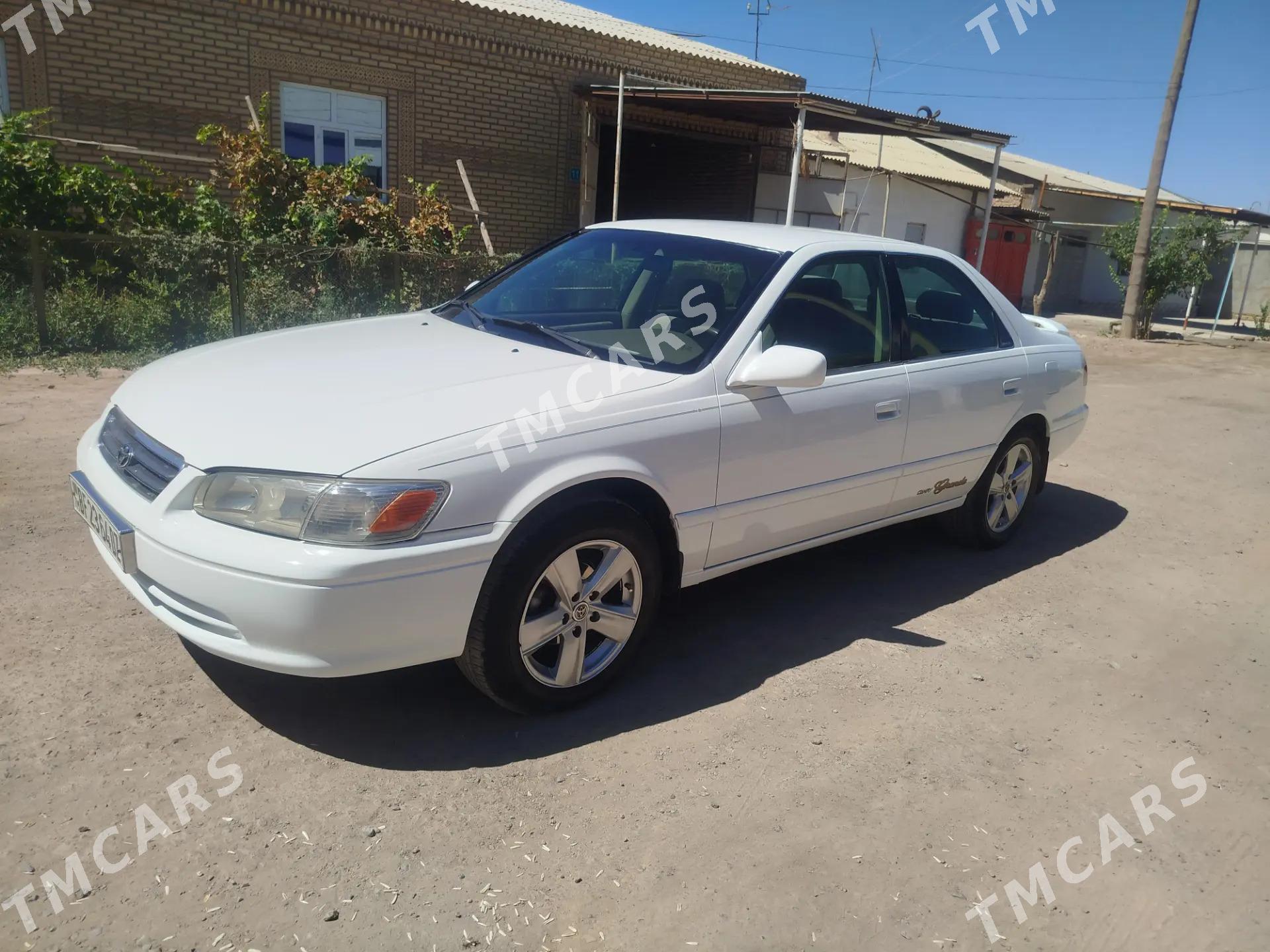 Toyota Camry 2000 - 134 000 TMT - Boldumsaz - img 5