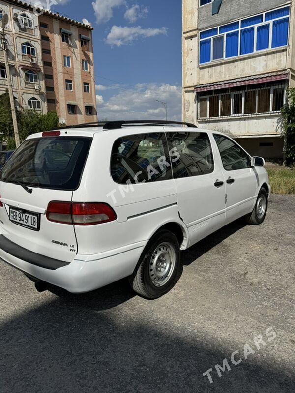 Toyota Sienna 2001 - 140 000 TMT - Türkmenabat - img 4