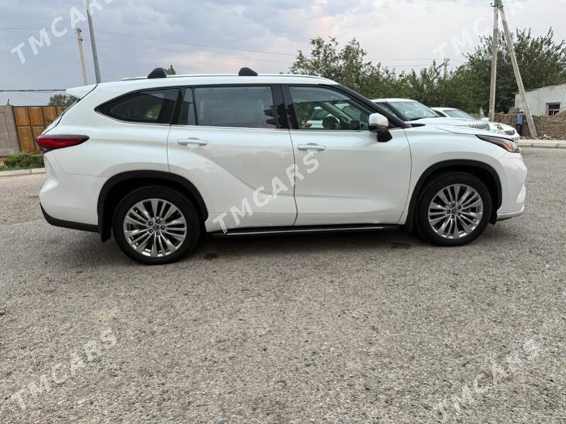 Toyota Highlander 2020 - 630 000 TMT - Мары - img 5