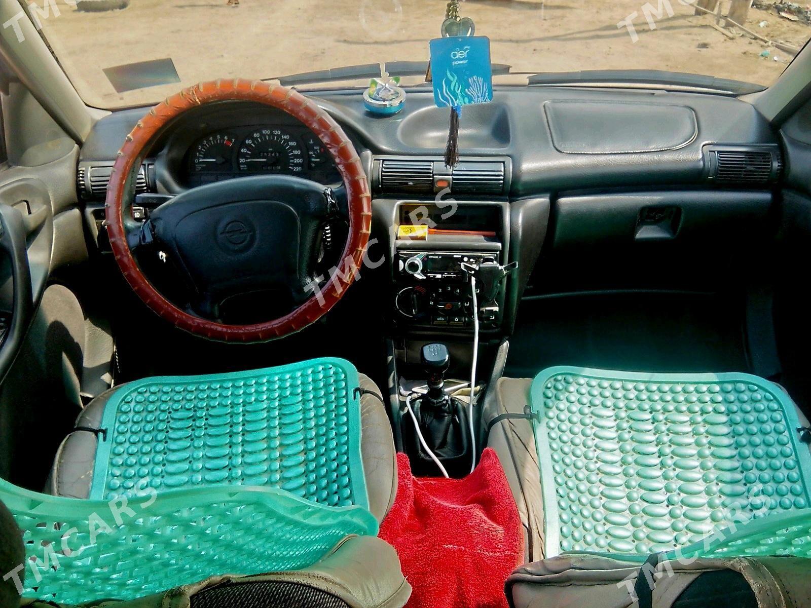 Opel Astra 1996 - 50 000 TMT - Губадаг - img 8