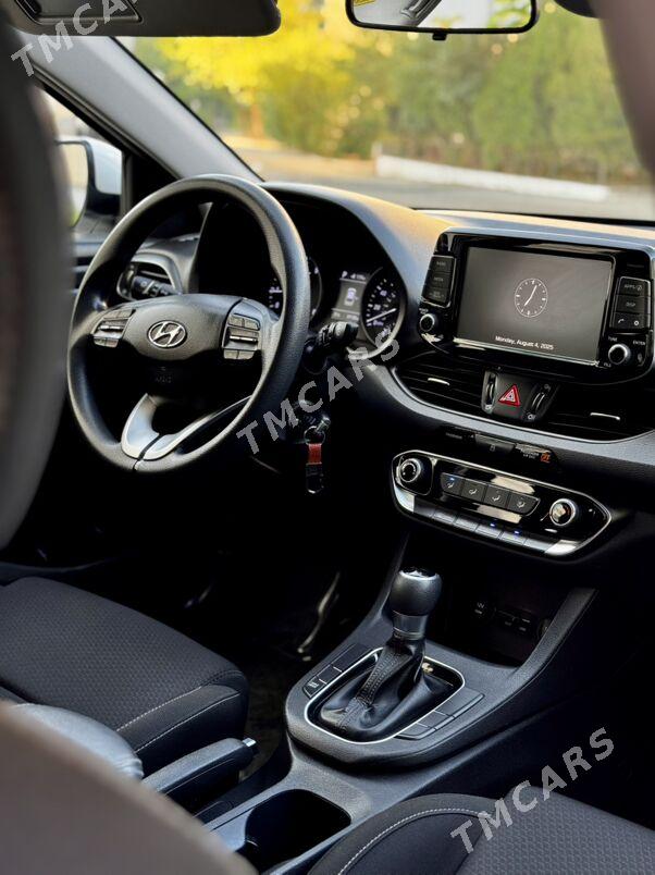 Hyundai Elantra GT 2017 - 175 500 TMT - Aşgabat - img 9
