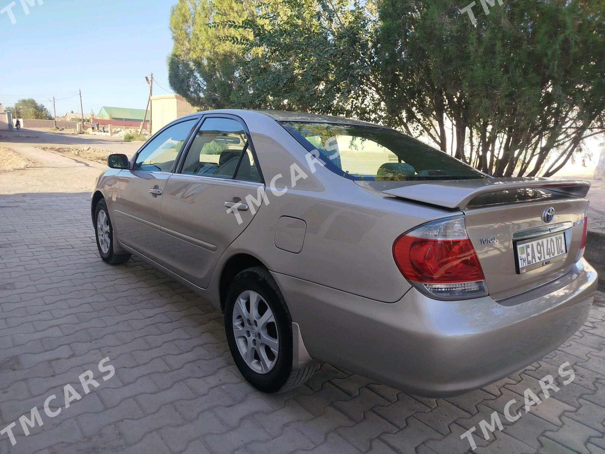 Toyota Camry 2004 - 170 000 TMT - Köneürgenç - img 6
