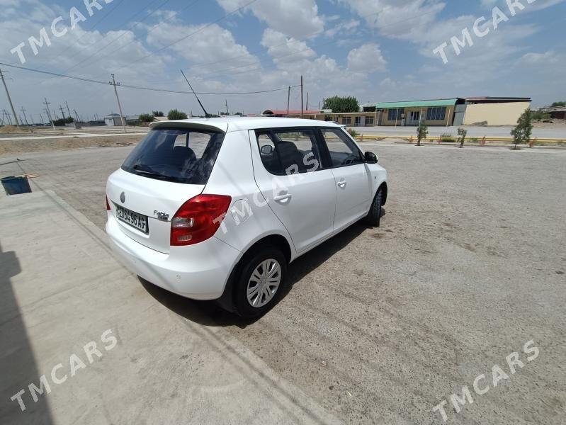 Skoda Fabia​ 2010 - 105 000 TMT - Parahat 7 - img 5