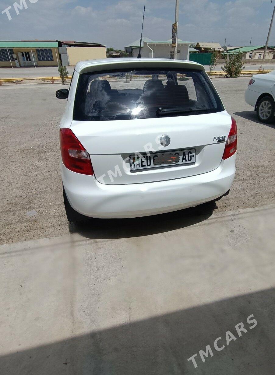 Skoda Fabia​ 2010 - 105 000 TMT - Parahat 7 - img 2