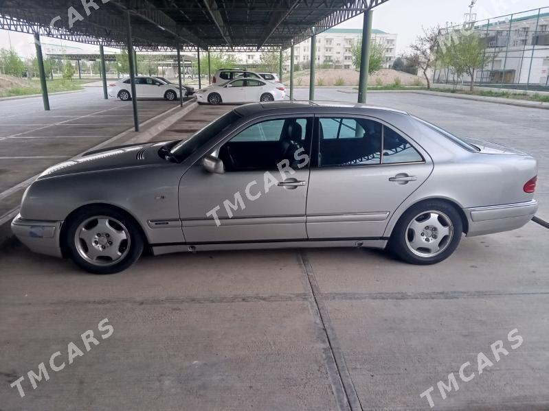 Mercedes-Benz E320 1999 - 100 000 TMT - Aşgabat - img 2