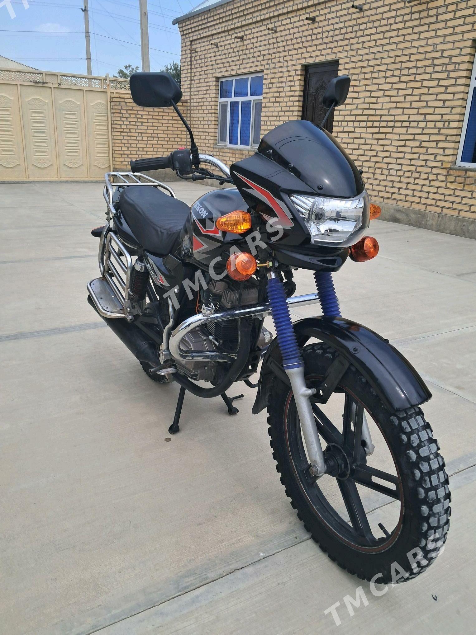 Fekon FK150-8G 2014 - 14 800 TMT - Бахарден - img 5