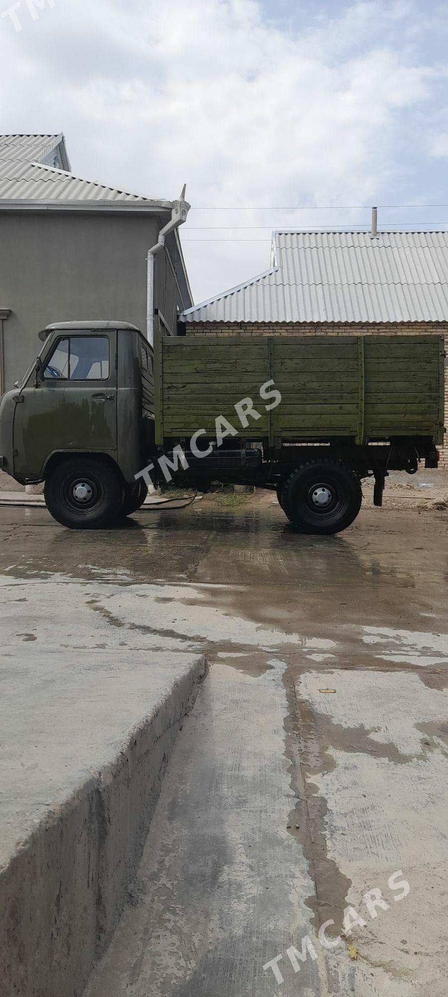 UAZ Profi 1982 - 40 000 TMT - Теджен - img 1