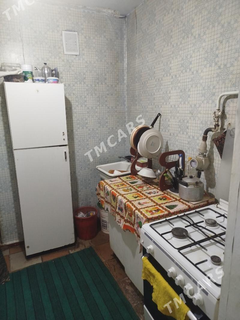 11 мкр 4/1 этаж 2 ком - 11 mkr - img 5