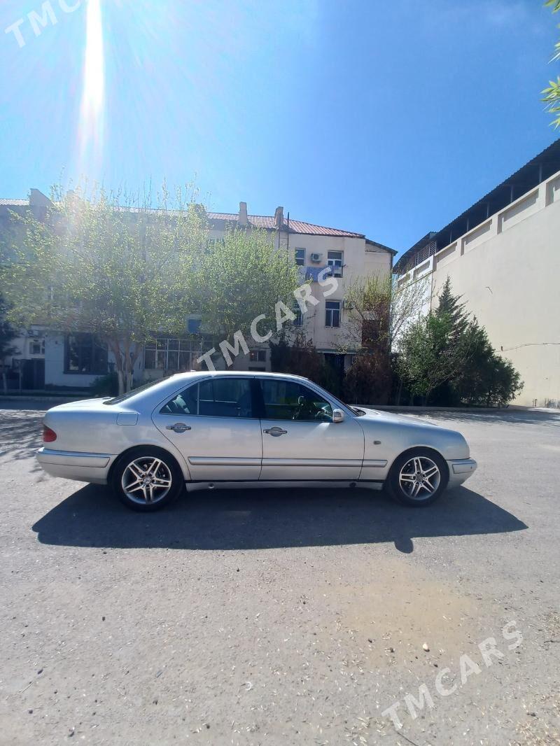 Mercedes-Benz E320 1997 - 75 000 TMT - Aşgabat - img 3