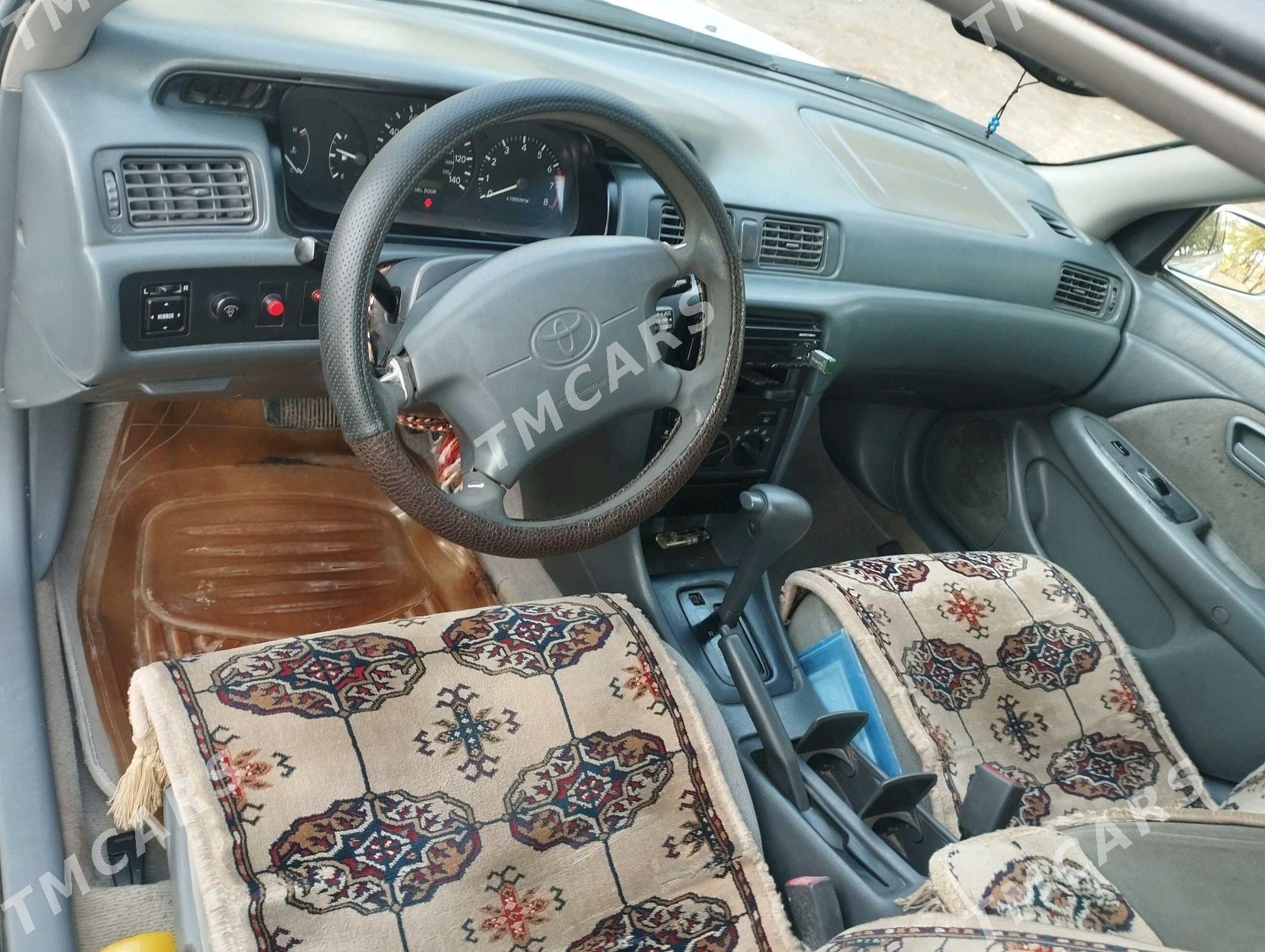 Toyota Camry 2000 - 140 000 TMT - Köneürgenç - img 2