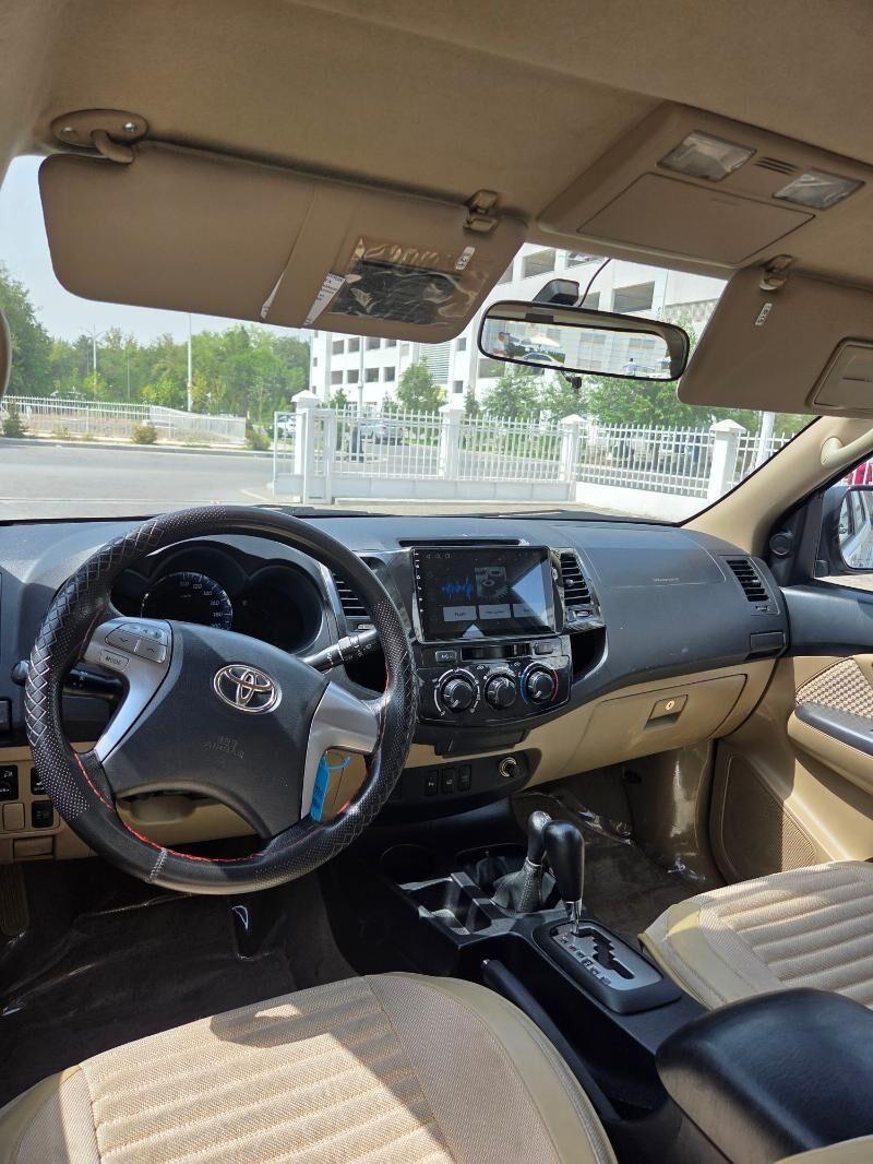 Toyota Fortuner 2014 - 355 000 TMT - Aşgabat - img 4
