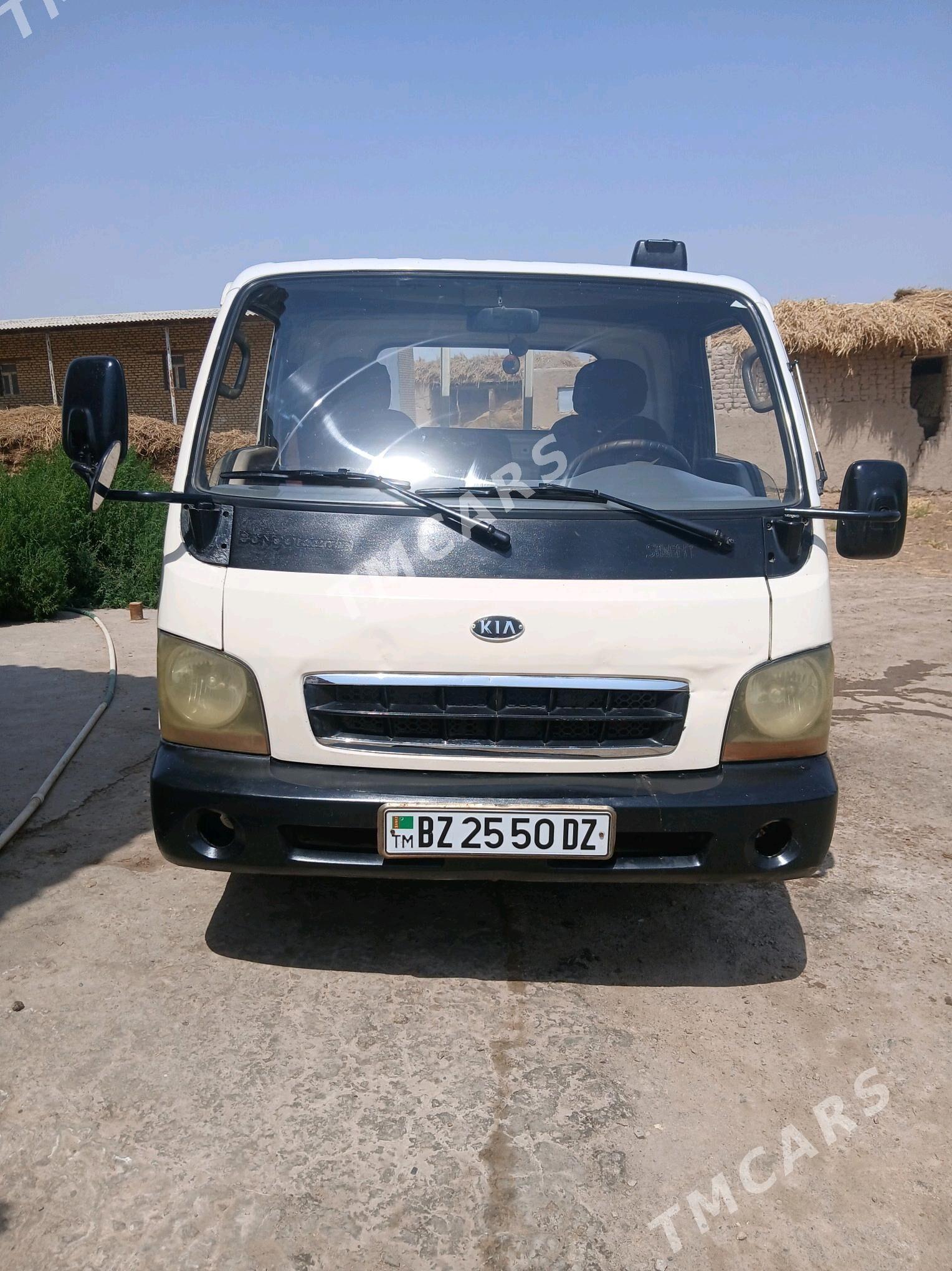 Kia Bongo 2003 - 110 000 TMT - Гороглы (Тагта) - img 7