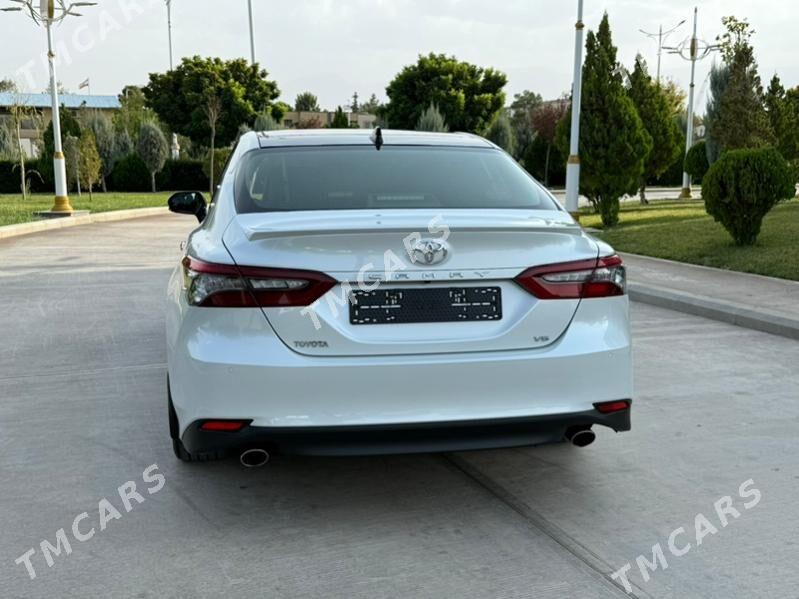 Toyota Camry 2022 - 615 000 TMT - Ашхабад - img 4