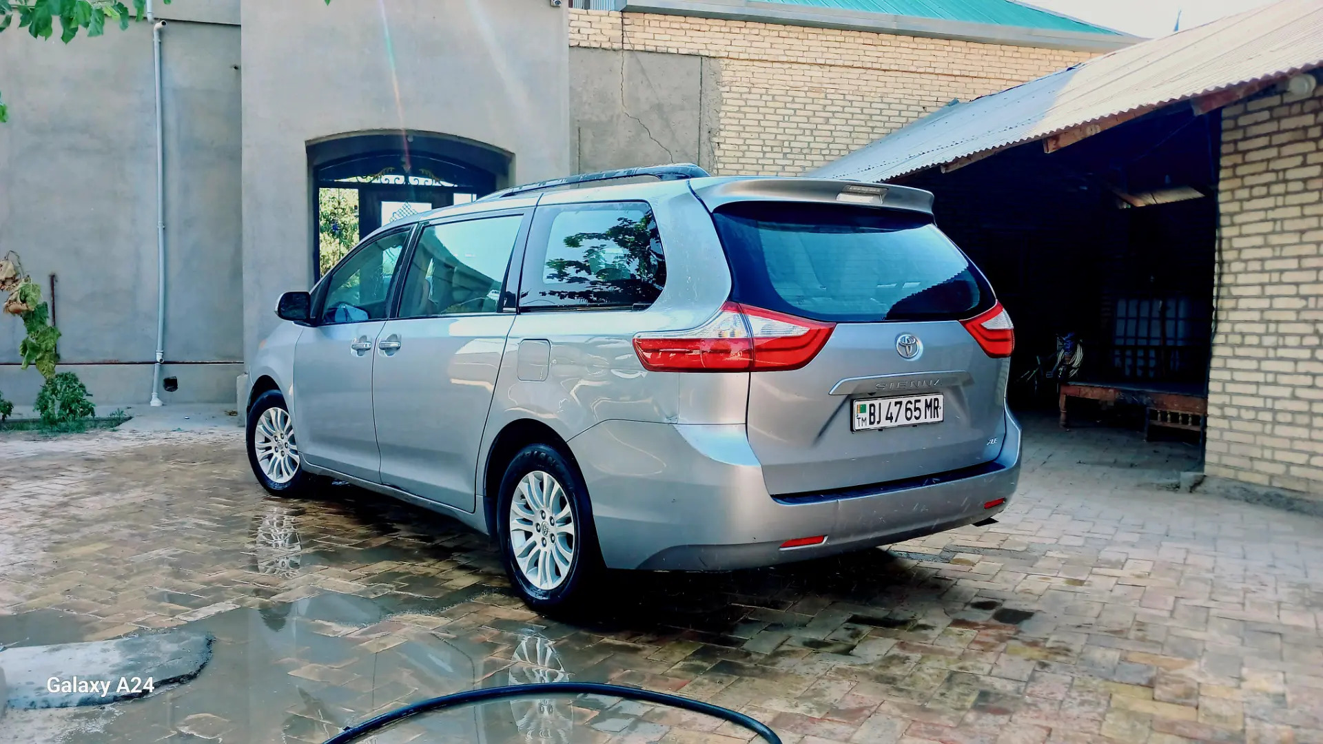 Toyota Sienna 2015 - 360 000 TMT - Baýramaly - img 4