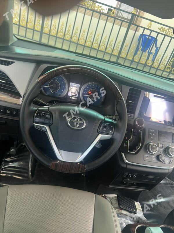 Toyota Sienna 2016 - 460 000 TMT - Ашхабад - img 7