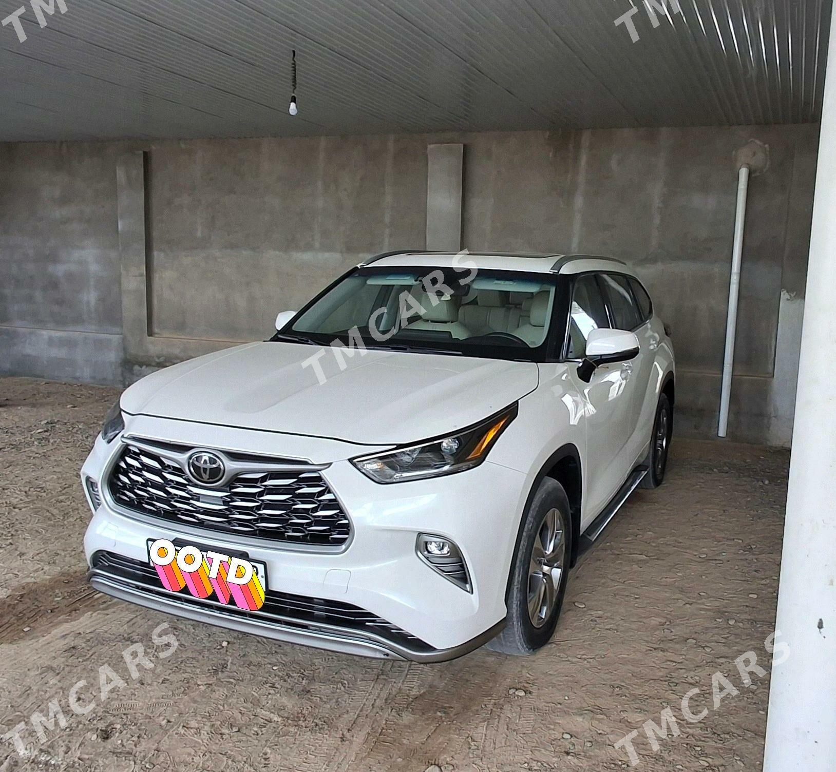 Toyota Highlander 2021 - 550 000 TMT - Серхетабат (Кушка) - img 2