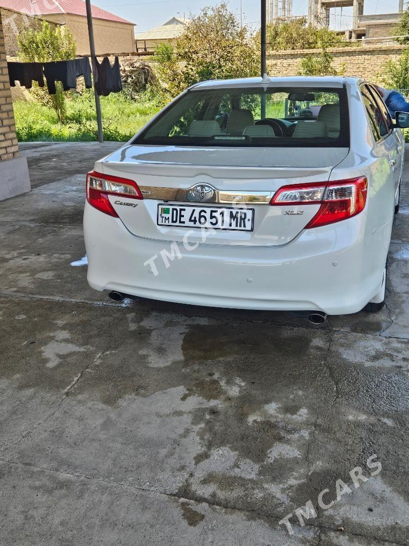 Toyota Camry 2012 - 250 000 TMT - Baýramaly - img 2