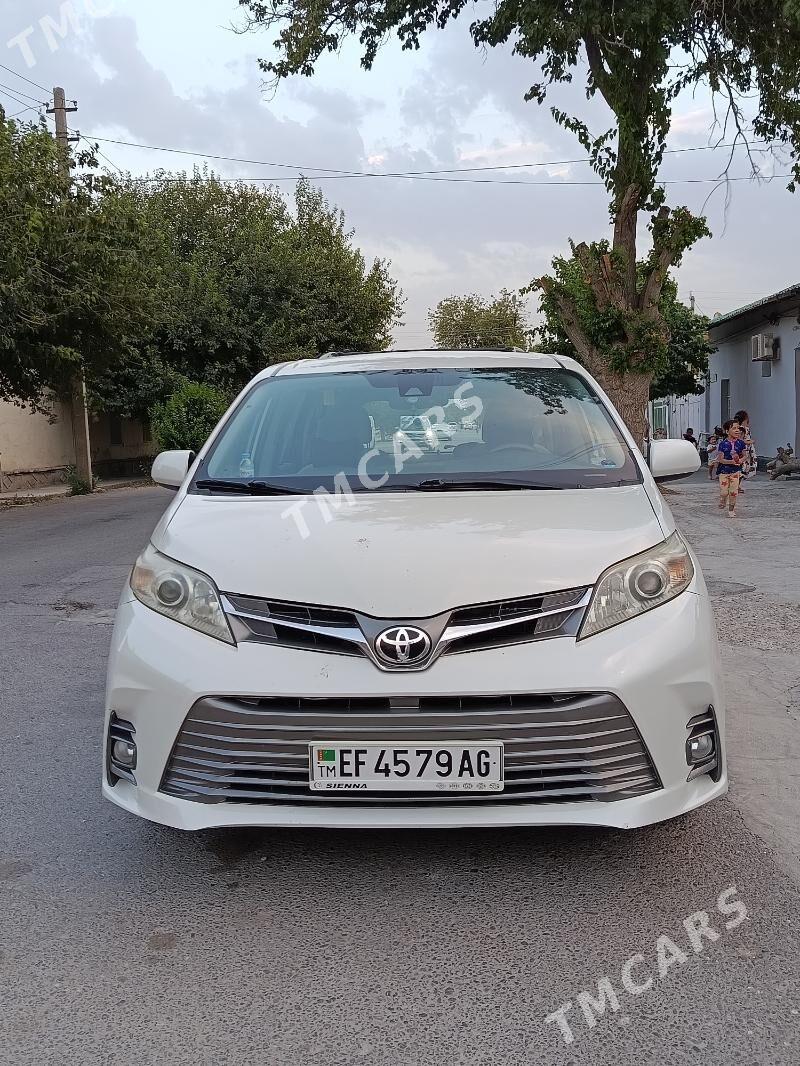 Toyota Sienna 2019 - 410 000 TMT - Ашхабад - img 3