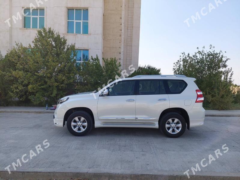 Toyota Land Cruiser Prado 2012 - 530 000 TMT - Койтендаг - img 8