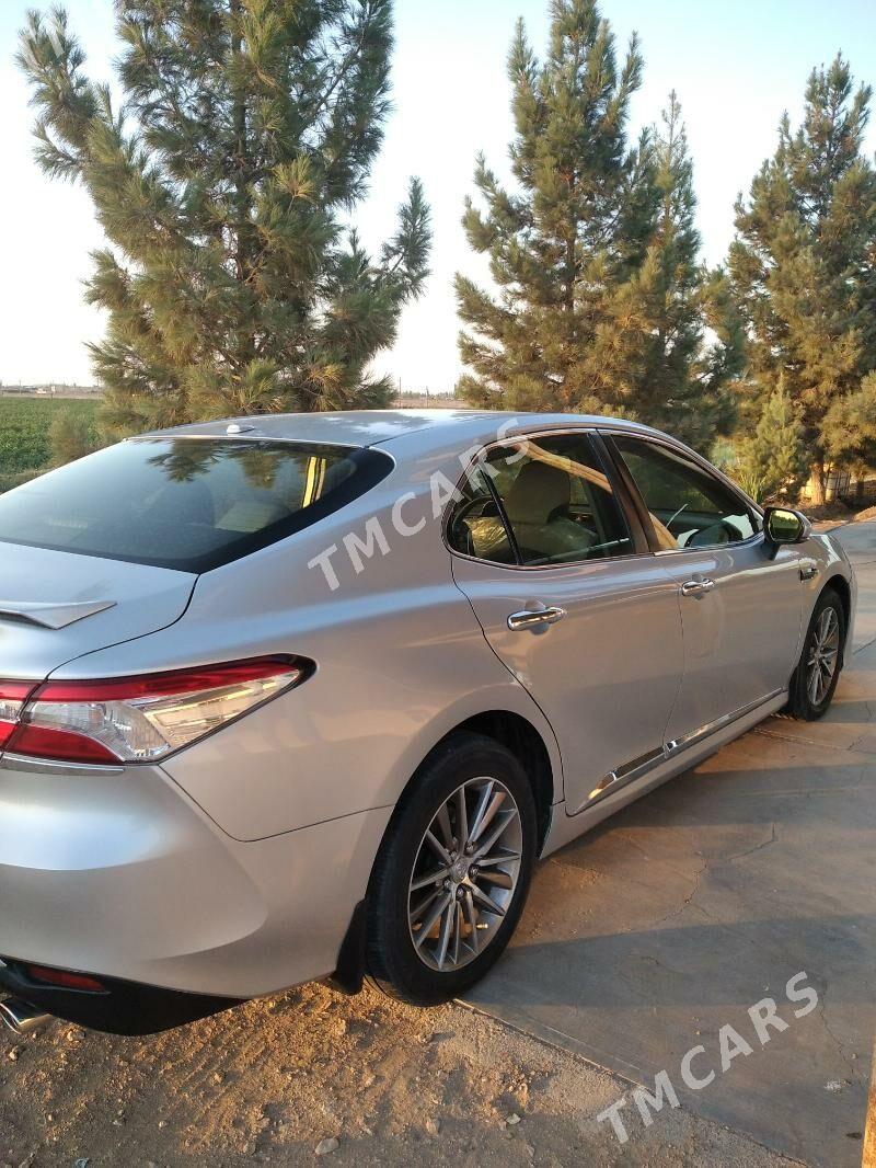 Toyota Camry 2020 - 250 000 TMT - Магданлы - img 2
