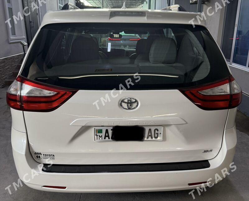 Toyota Sienna 2019 - 460 000 TMT - Aşgabat - img 2