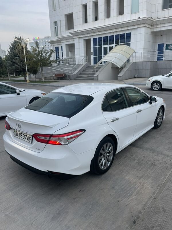 Toyota Camry 2019 - 285 000 TMT - Aşgabat - img 3
