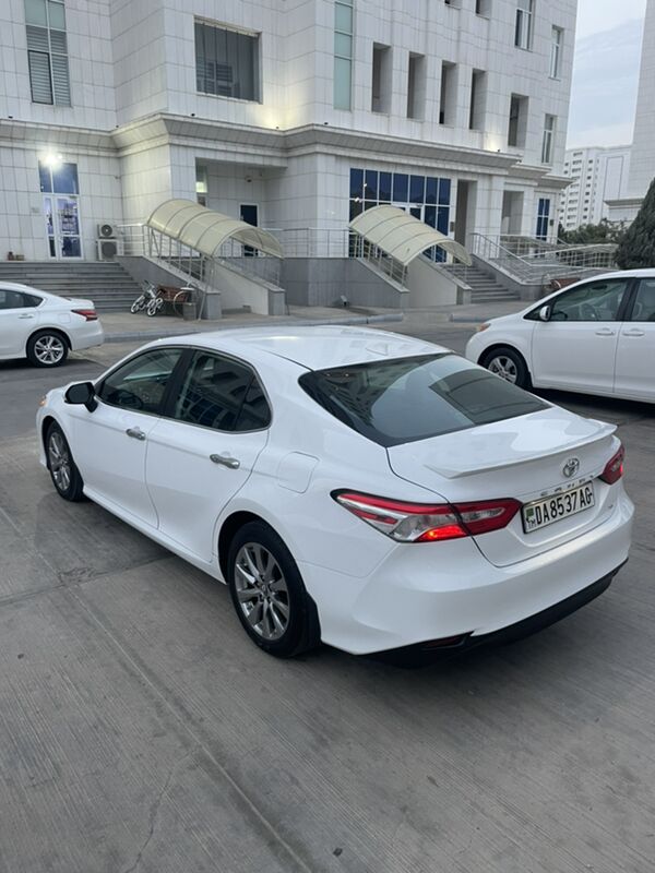 Toyota Camry 2019 - 285 000 TMT - Aşgabat - img 5