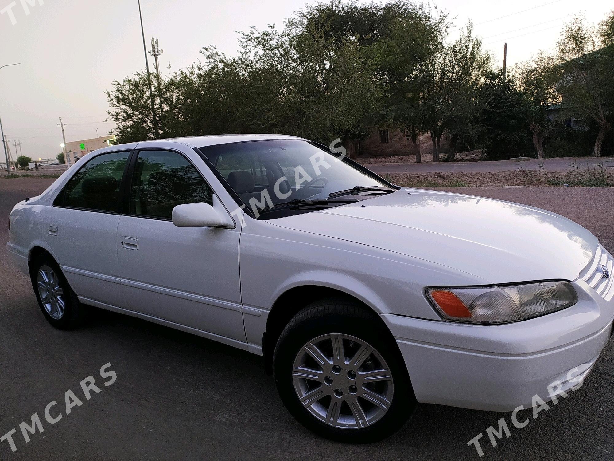 Toyota Camry 1998 - 125 000 TMT - Köneürgenç - img 2