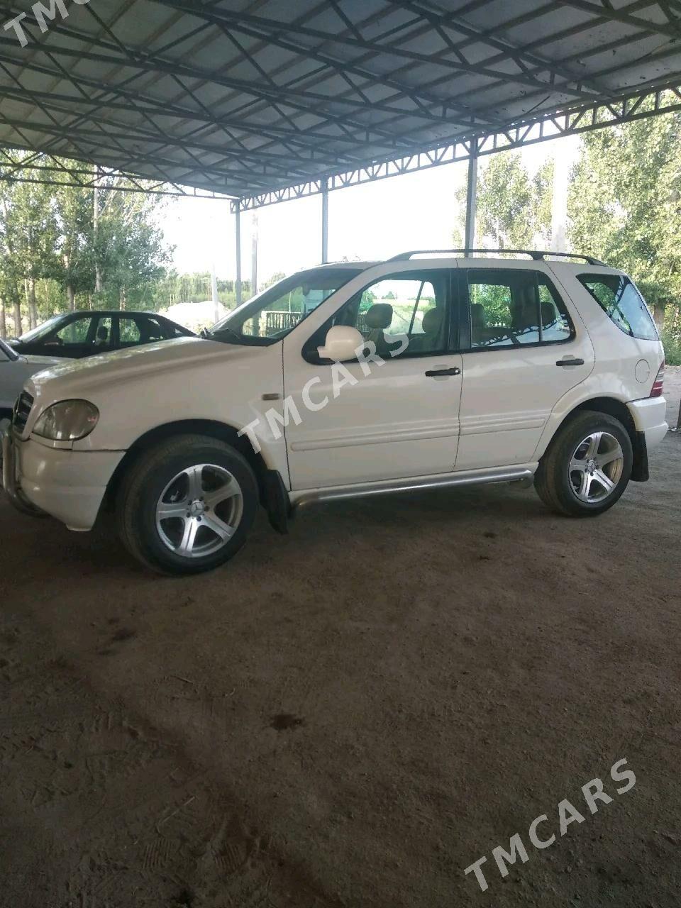 Mercedes-Benz ML350 2001 - 60 000 TMT - Gubadag - img 2