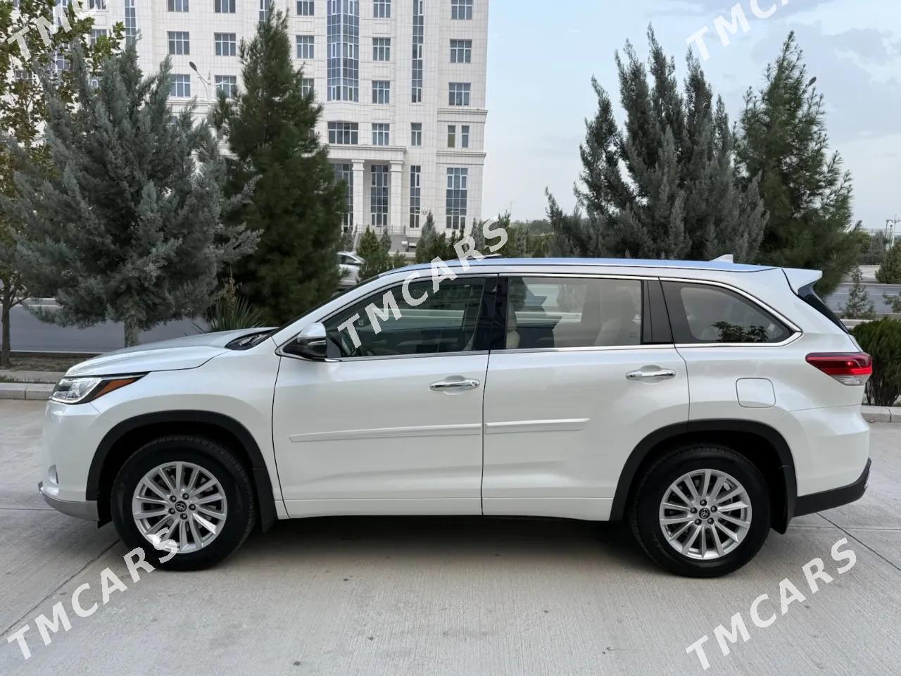 Toyota Highlander 2018 - 492 500 TMT - Aşgabat - img 8
