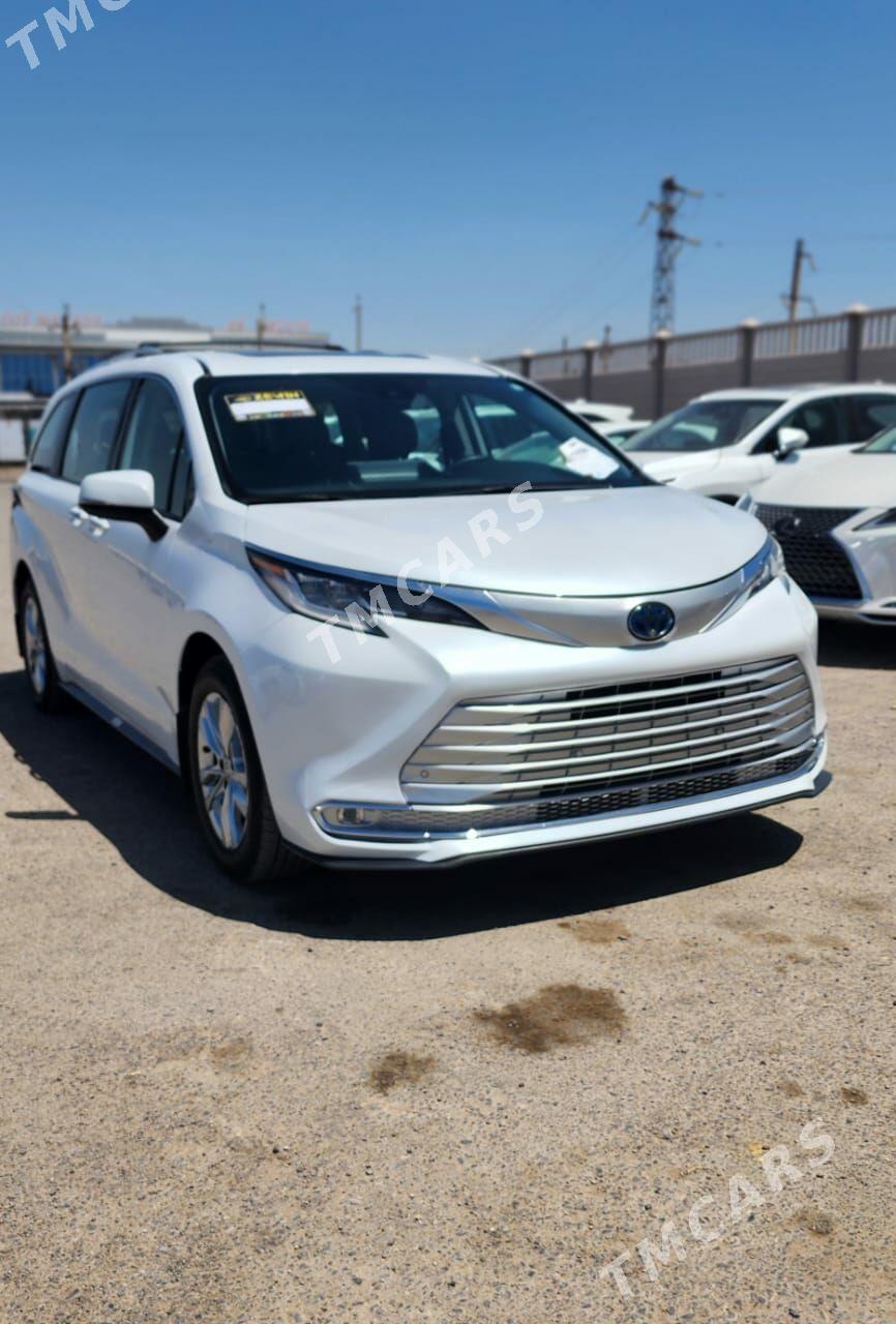 Toyota Sienna 2022 - 660 000 TMT - Мары - img 2
