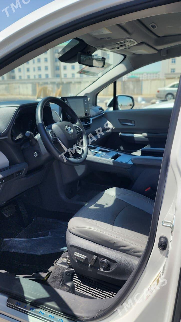Toyota Sienna 2022 - 660 000 TMT - Мары - img 3