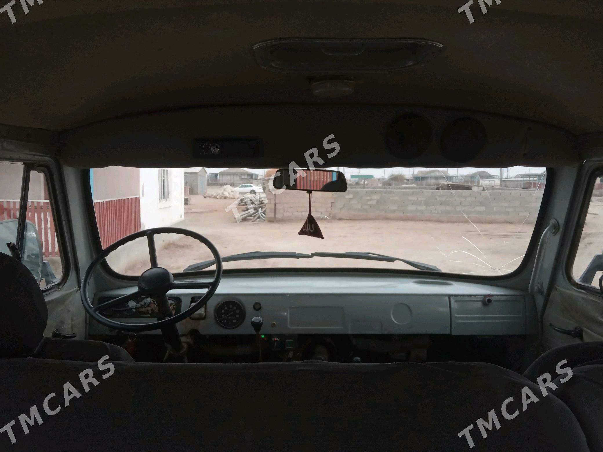 UAZ Profi 2004 - 28 000 TMT - Эсенгулы - img 3