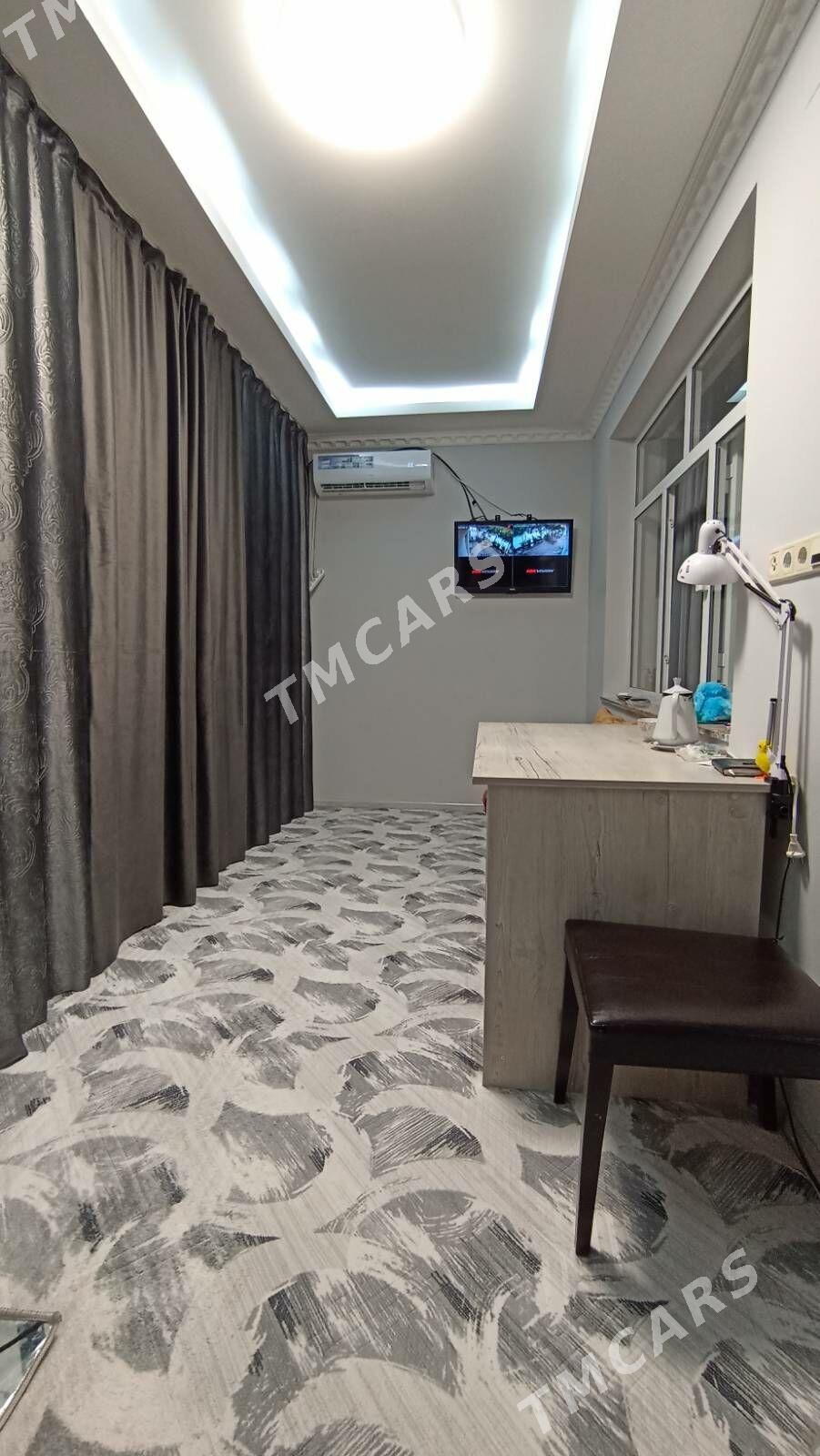 11 Мкр 1 этаж 1 ком + подвал - Aşgabat - img 5