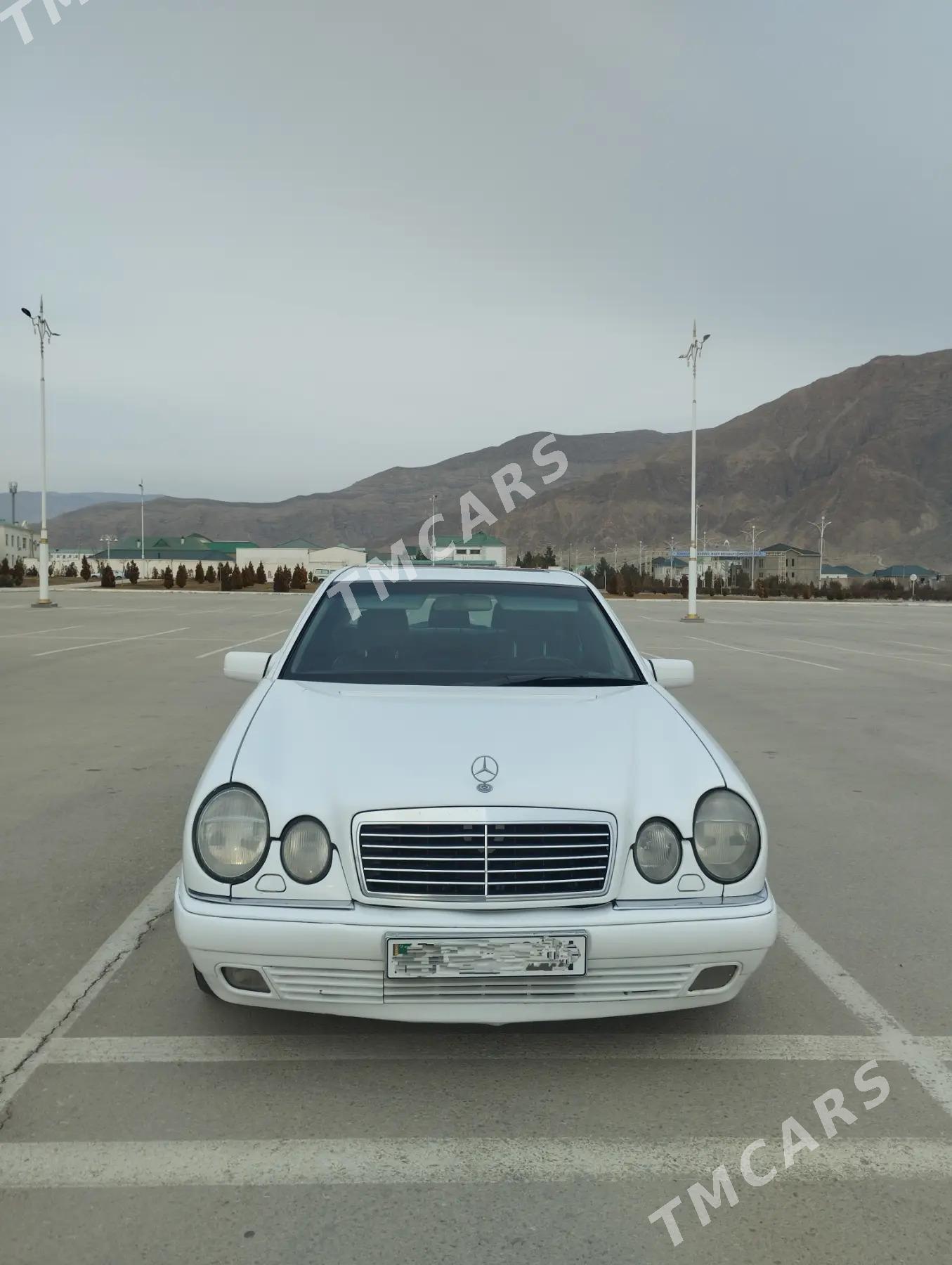 Mercedes-Benz E320 1999 - 88 000 TMT - Balkanabat - img 6