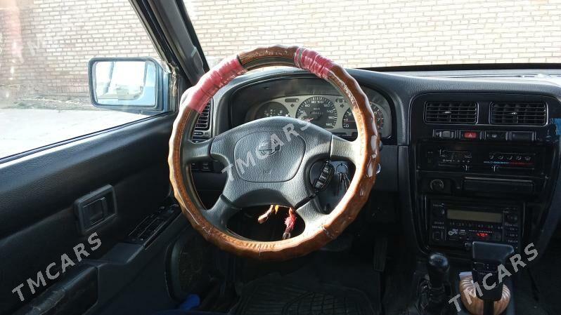 Nissan Pathfinder 1994 - 70 000 TMT - Серахс - img 8